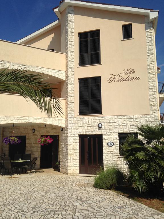 Apartments Villa Kristina Pula Exterior foto